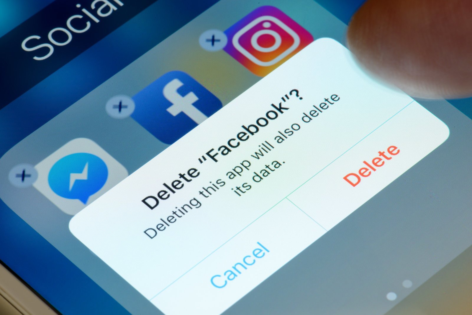 Facebook'u Silin Çağrısı