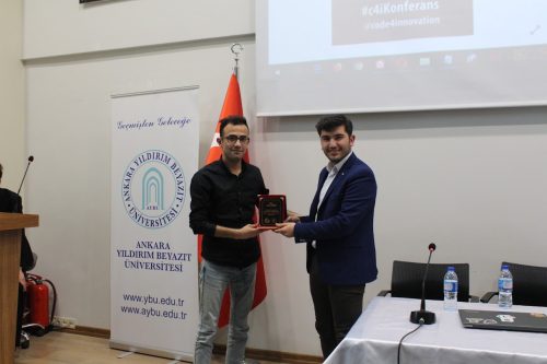 SEO Uzmanı Erhan Tunçer Ankara’da Dijital Pazarlamada Öne Çıkıyor